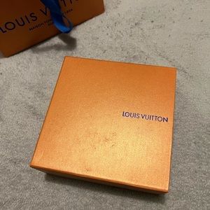 Size 40 Louis Vuitton white / blue monogram canvas limited edition reversal.